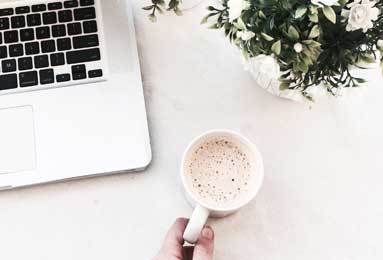 意甲知名评论员谈加比亚阻止莱奥脱衣庆祝：他的这种行为就是领袖的举动，值得赞扬